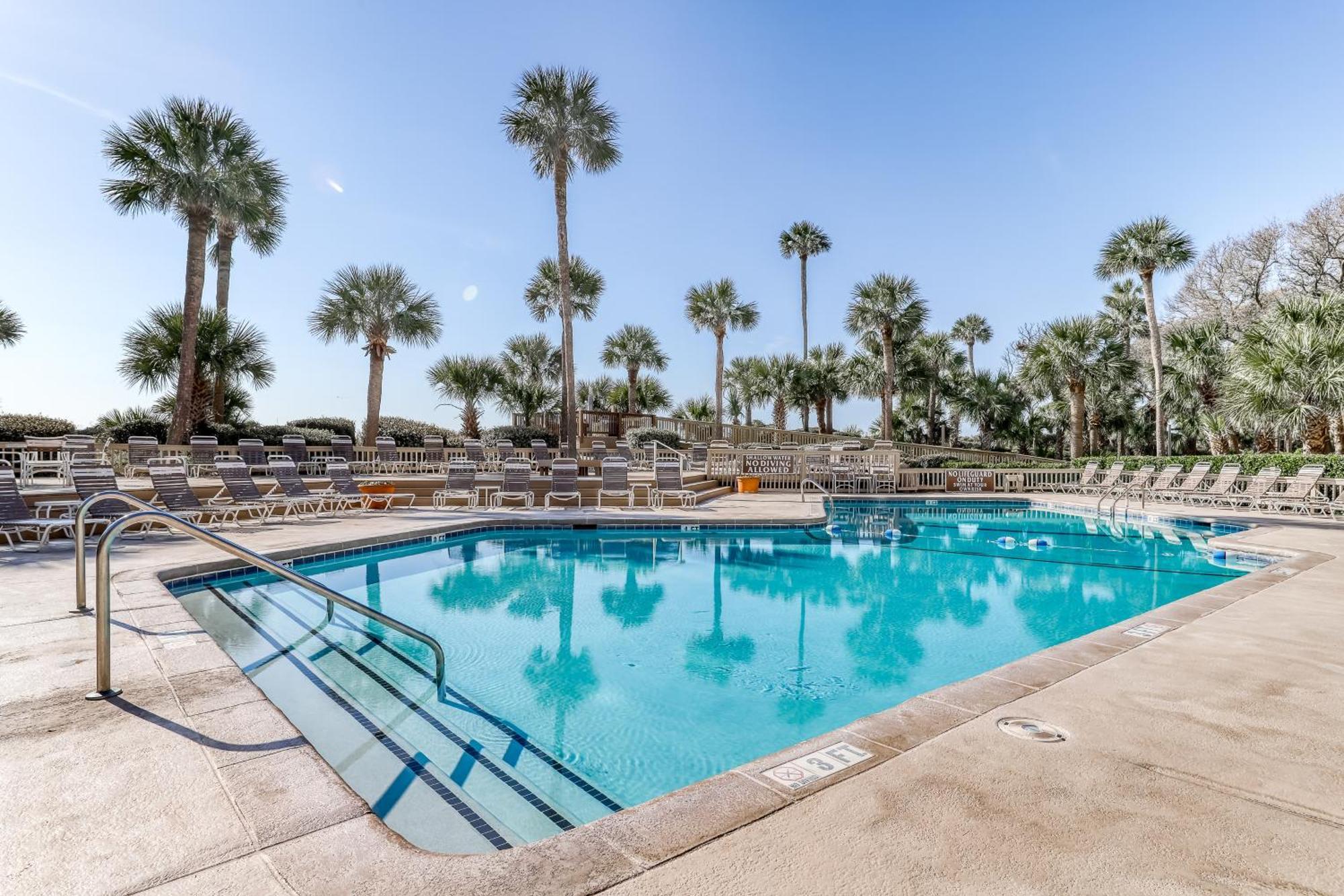 Captains Walk Condos Hilton Head Island Room photo